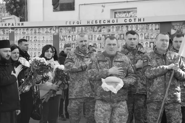 Луцька громада попрощалась із загиблим Героєм Юрієм Криворучком (фото)
