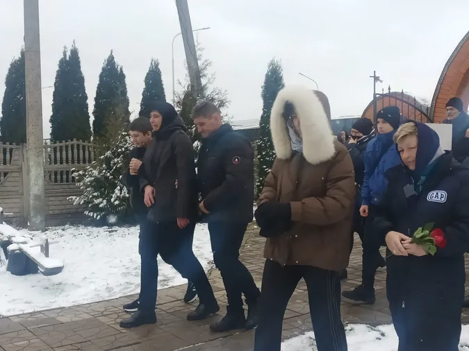На Волині попрощалися із 22-річним воїном Олександром Трельом (фото)
