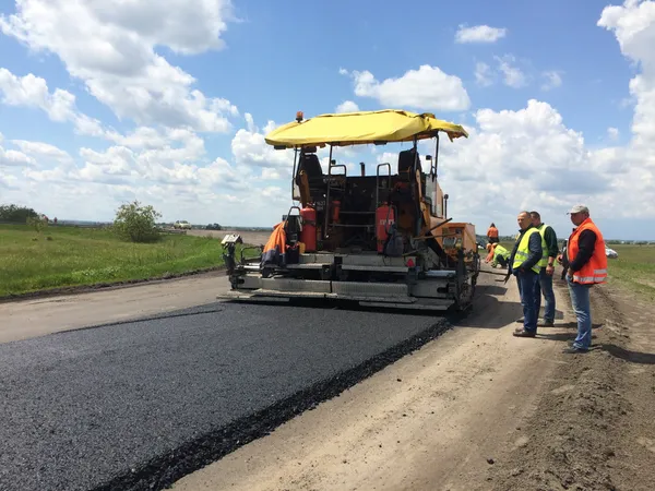 На Волині триває відновлення доріг загального користування державного значення
