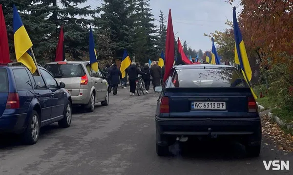 На Волині попрощались із загиблим Героєм Костянтином Карабаджаком (фото)