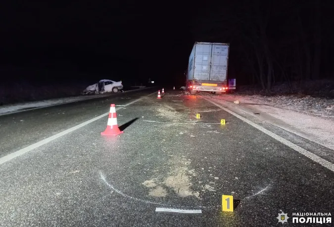 Вантажівку волинянина протаранила BMW – 21-річний водій загинув на місці (фото)