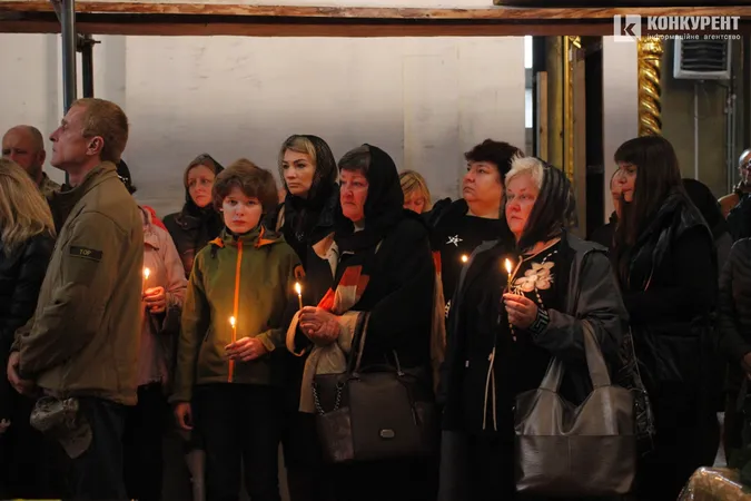 У Луцьку попрощалися із загиблими захисниками Ігорем Бохонюком і Романом Волошкіним (відео)