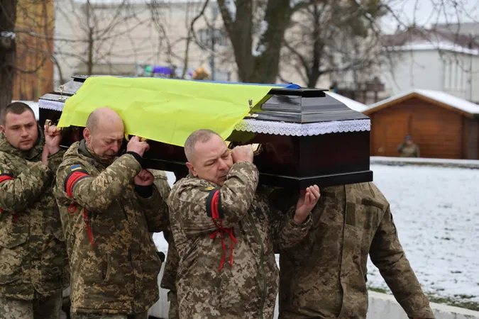 Луцьк попрощався з двома Героями – Вадимом Радюком та Романом Сокольським