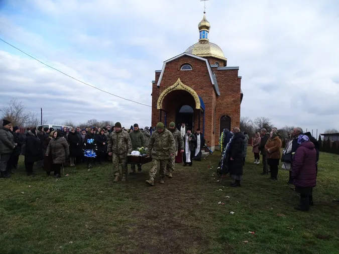На Волині попрощалися із загиблим воїном Сергієм Вавринчуком (фото)