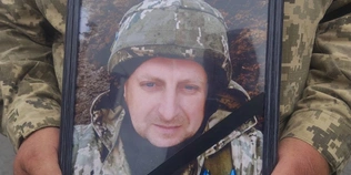 На Волині провели в останню путь полеглого воїна Олександра Ракоєдова (фото)