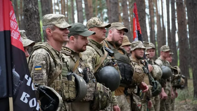 Воїнам «князівської» бригади вручили нагороди з нагоди Дня Конституції (фото)