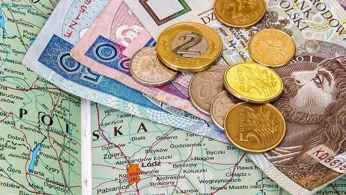 За яку зарплату українці готові працювати в Польщі