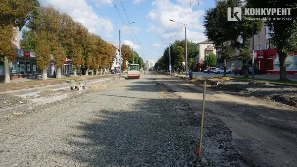 Упорядкують до 1 вересня: що коїться на проспекті Волі у Луцьку (фото)