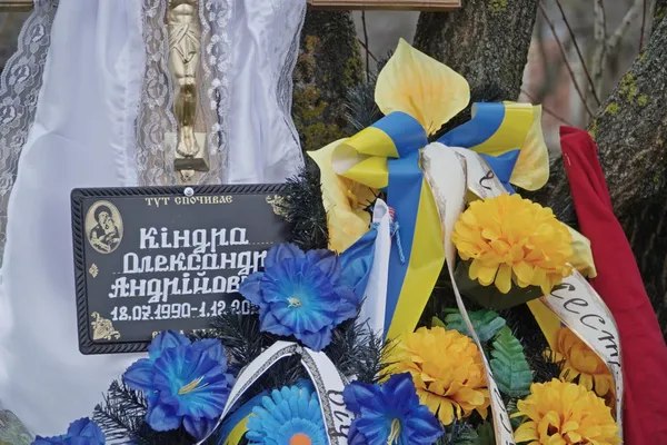 У Володимирі провели в останню дорогу полеглого воїна Олександра Кіндру (фото)