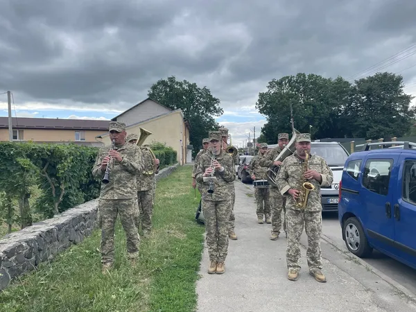 На Волині попрощалися з 28-річним захисником Андрієм Лавренюком (фото)