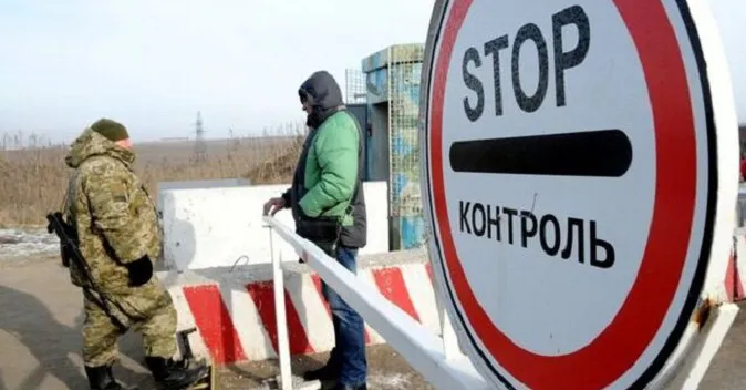 Обмеження на виїзд за кордон чоловікам можуть послабити, – Офіс президента