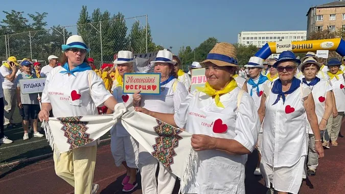 Спорт для всіх: У Луцьку стартував фестиваль для спортсменів, яким за 50