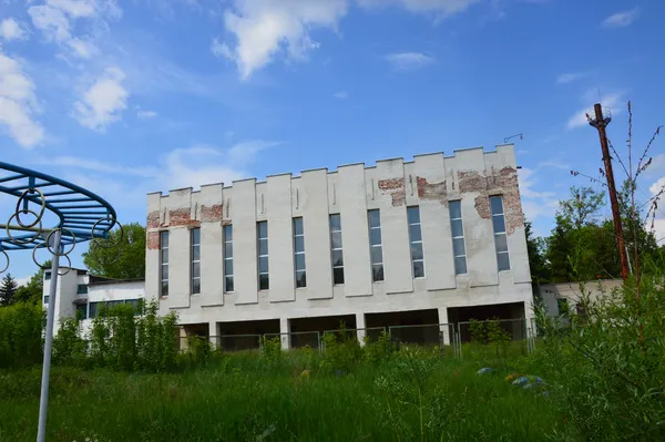 Зовнішній вигляд «Спартака» не додає прикрас головному парку міста