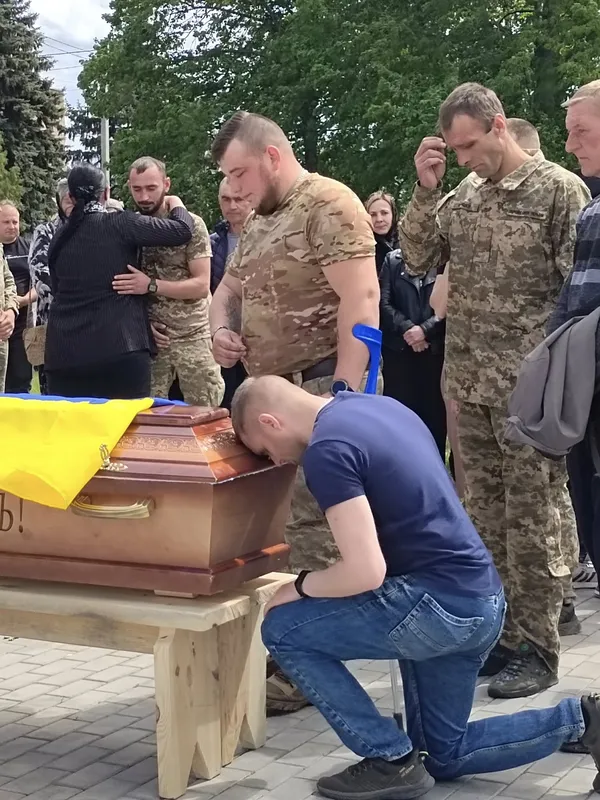 На Волині попрощалися з 26-річним воїном Михайлом Рогою (фото, відео)