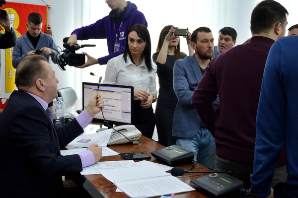 Отримав «на горіхи» й мікрофон Григорія Пустовіта