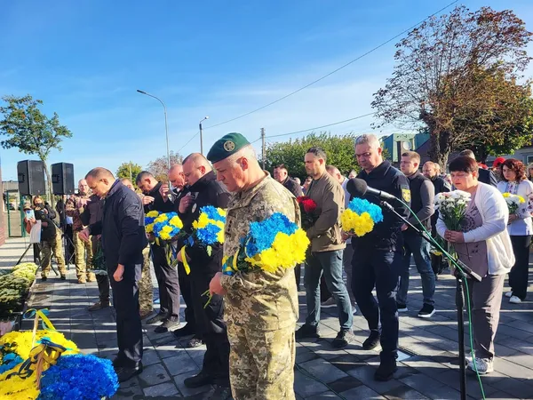 У Ковелі відкрили меморіал на честь полеглих військовослужбовців «Сталевої Сотки» (фото)