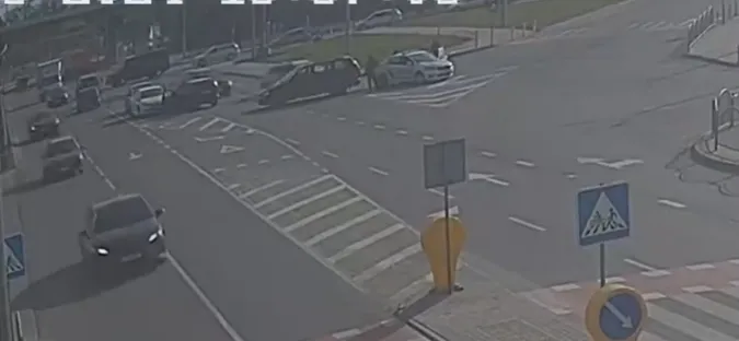 Автотроща в Луцьку: на дорозі зіткнулися чотири автомобілі (відео)