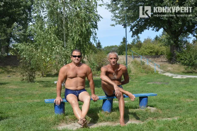 Що коїться на центральному пляжі Луцька в останній день літа (фото)