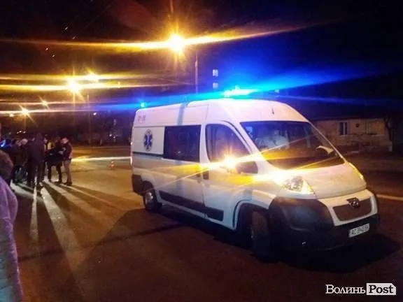 Поліція шукає водія, який в Луцьку наїхав на школярку 