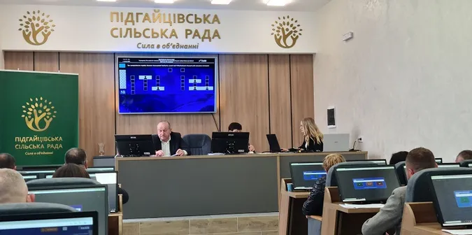 Підгайцівські депутати просять дорожників відремонтувати два автошляхи