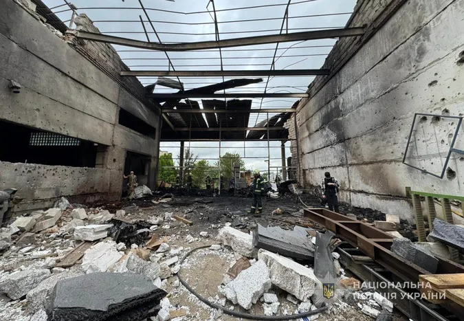У Луцьку поліція документує наслідки нічної атаки росіян (фото)
