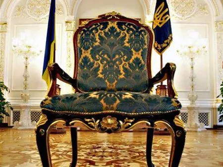 Кого українці обрали б президентом зараз 