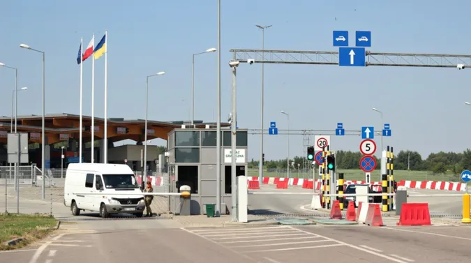 Україна та Польща здійснюватимуть спільний контроль на пунктах пропуску