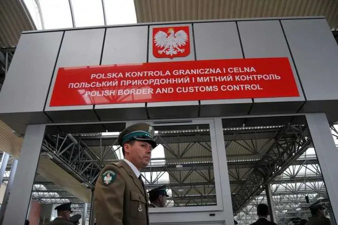 Візовий центр у Луцьку почав приймати заяви на отримання карток місцевого прикордонного руху