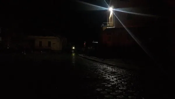 Лучани скаржаться на темінь у Старому місті (фото)