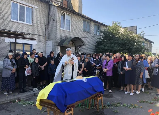 Без батька лишилось четверо дітей: на Волині попрощалися з Сергієм Абрамчуком (фото)