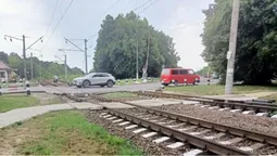 Стан важкий: у Луцьку прооперували 20-річного хлопця, який потрапив під потяг
