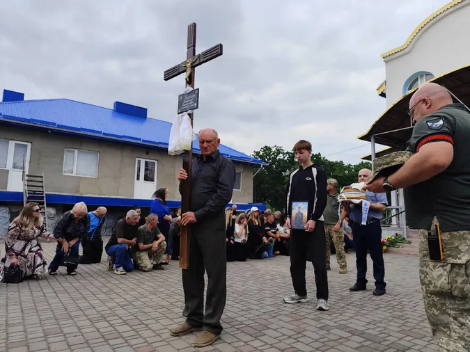На Волині попрощалися із полеглим Героєм Олександром Троянчуком (фото)