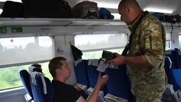 "Укрзалізниця" запустила ще один потяг в Польщу (фото)