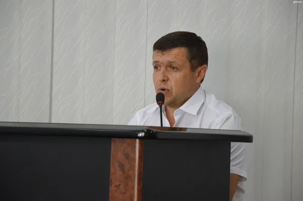 Борис Смаль вважає, що благодійність готівкою - це погано