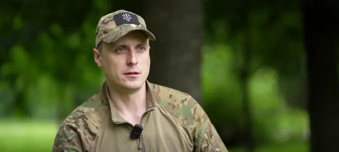 «Кілзона не прощає помилок»: як боєць «Фаза» з 21 ОМБр проводить ротації на передовій (відео)