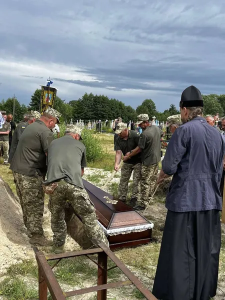 На Волині попрощалися із захисником Віталієм Кицьом (фото)