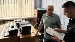 На Рівненщині затримали на хабарі керівника відділу містобудування та архітектури (фото)