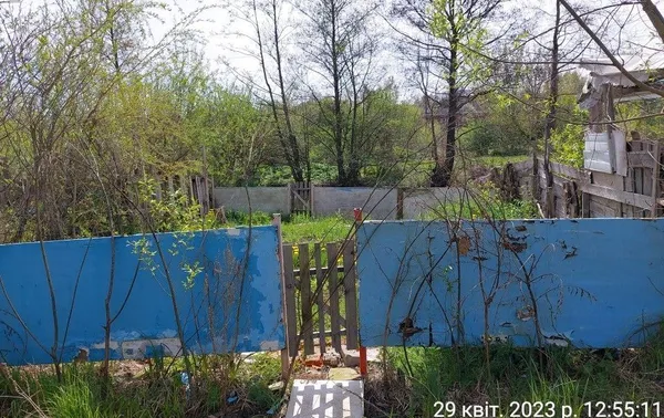 У Луцьку муніципали зноситимуть поштові скриньки, паркани, гаражі та сараї (фото)