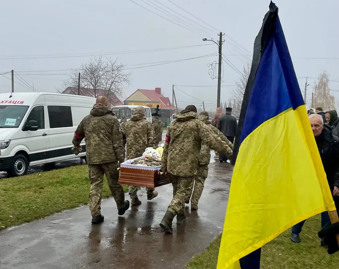 Зупинилось серце: на Волині провели в останню путь захисницю Ольгу Кулікову (фото)