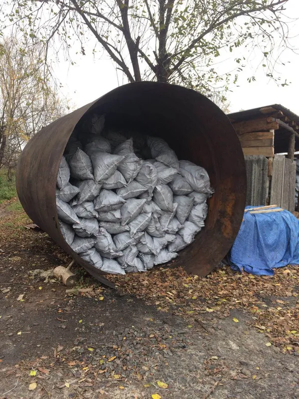 На Волині підпільно виготовляли і збували деревне вугілля (фото)