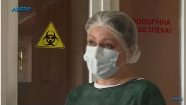 Показали, як працює госпіталь у Боголюбах, де лікують хворих на коронавірус