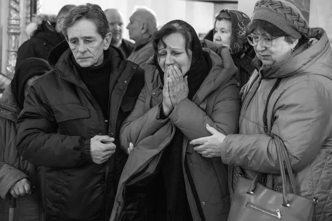 У Луцьку провели в останню дорогу захисника України Анатолія Малесика (фото)
