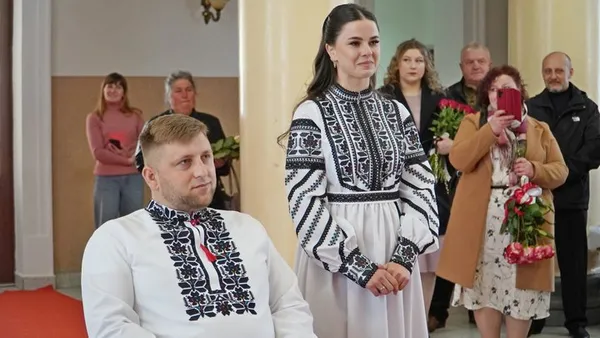 Кохання, загартоване війною: історія незламного бійця з Волині та його дружини (фото, відео)
