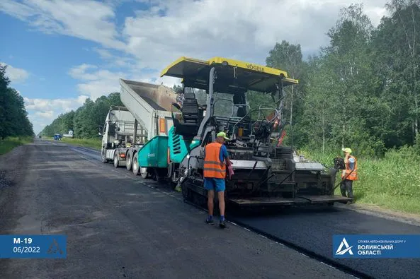 Ратне – Секунь: на Волині ремонтують ділянку автодороги М-19 (фото)