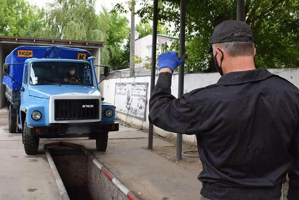 У Луцьку продемонстрували готовність військової техніки (фото)
