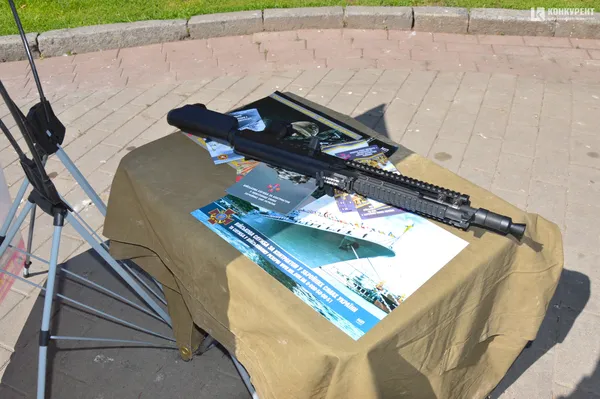 У Луцьку закликають вступити у війська ЗСУ