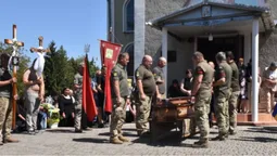 Навіки 26: на Волині попрощалися з Героєм Валентином Богатих (фото)