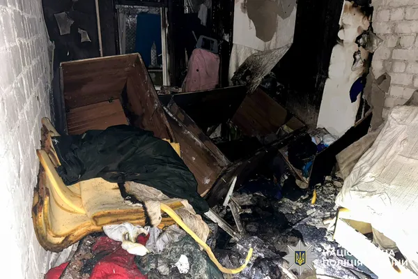 Облив бензином і підпалив: у Рівному син убив 74-річного батька