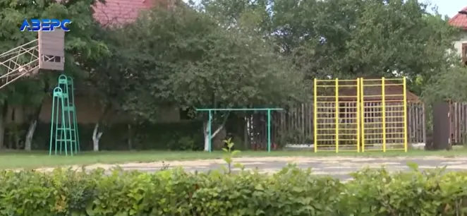 «Легесенько приобняв»: у Луцьку на стадіоні чоловік влаштував розбірки зі школярем