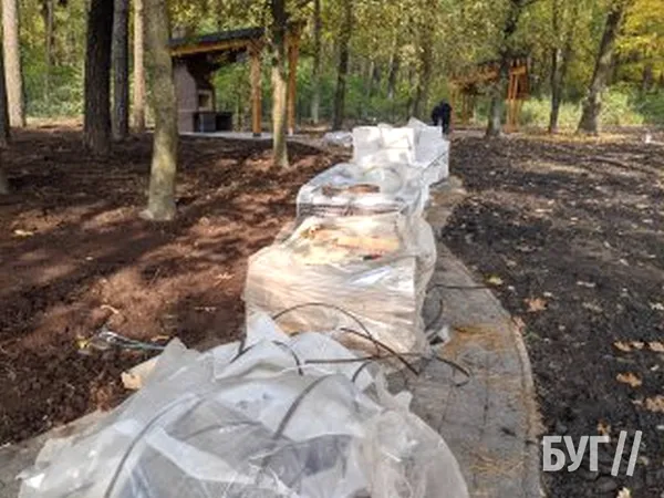 Альтанки, стежки з бруківки, освітлення: біля Володимира оновлюють рекреаційну зону (фото, відео)